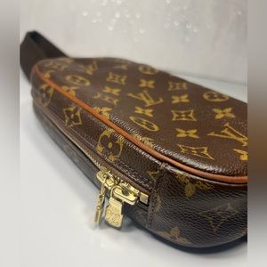Louis Vuitton Monogram Geronimo Crossbody or Fanny Pack